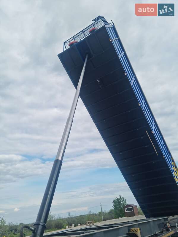 Самоскид напівпричіп Schmitz SKI 24 2006 в Одесі