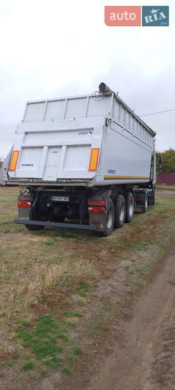Зерновоз - напівпричіп Schmitz SKI 24 2008 в Лохвиці