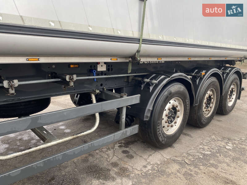 Зерновоз - полуприцеп Schmitz SKI 24 2014 в Кременчуге