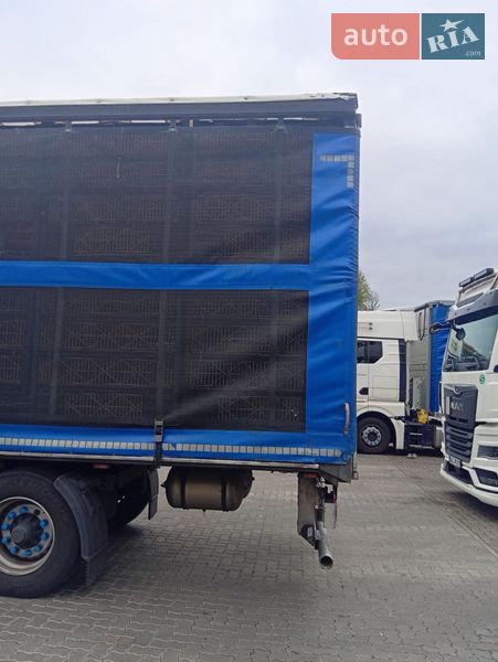 Для перевозки животных - полуприцеп Schmitz SKI 24 2016 в Львове