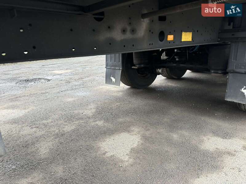 Фургон полуприцеп Schmitz SKO 24 2006 в Хусте