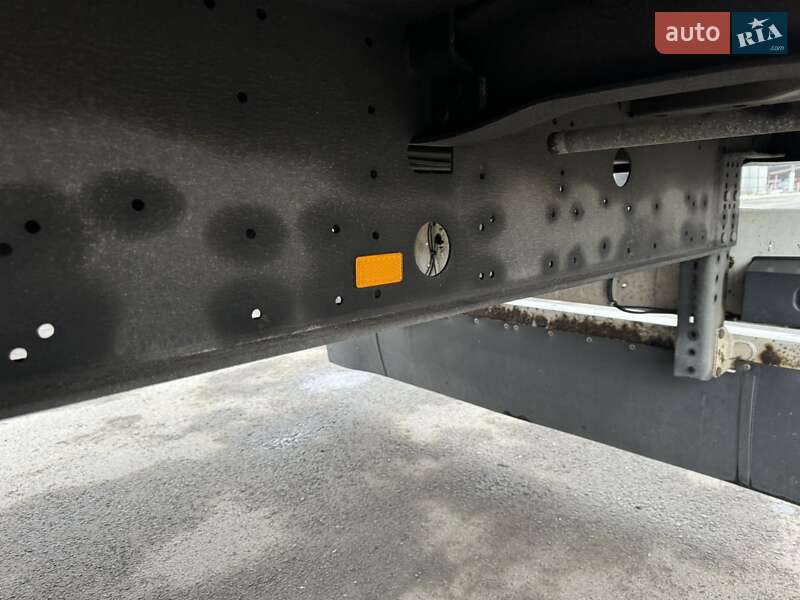 Фургон полуприцеп Schmitz SKO 24 2006 в Хусте