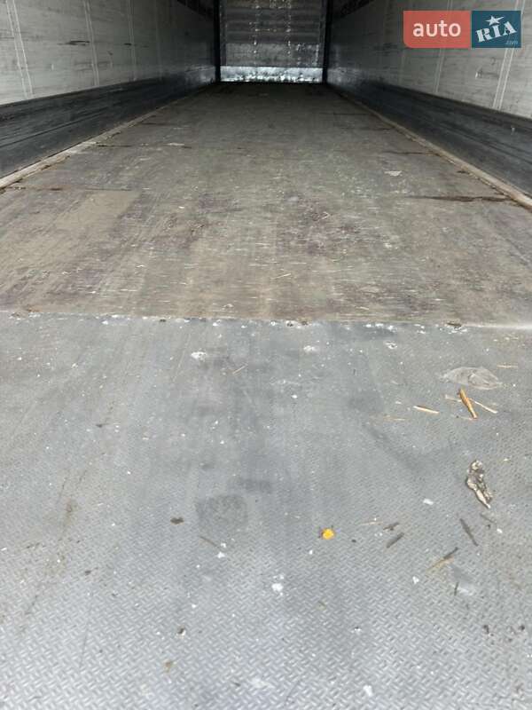 Фургон полуприцеп Schmitz SKO 24 2006 в Хусте