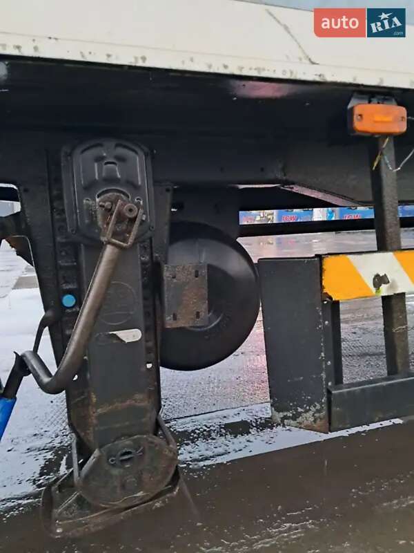 Рефрижератор полуприцеп Schmitz SKO 24 2004 в Николаеве