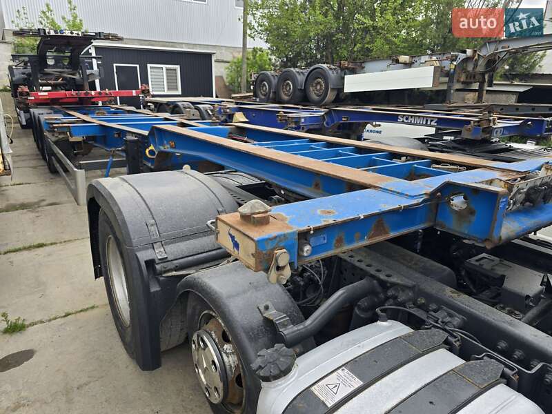 Контейнеровоз напівпричіп Schmitz SKO 24 2004 в Одесі