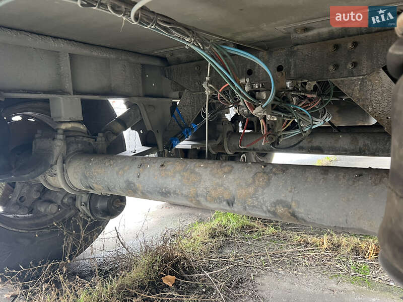 Изотермическая будка Schmitz SKO 24 2006 в Кременчуге