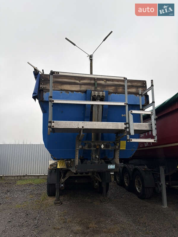 Самоскид напівпричіп Schmitz SKO 24 2012 в Вінниці