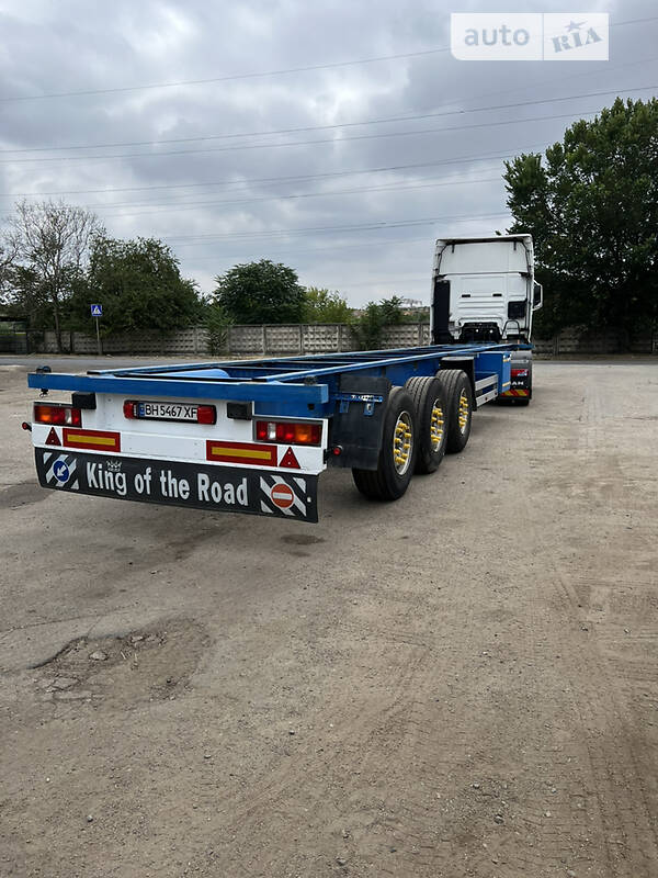 Контейнеровоз напівпричіп Schmitz SPR 24 2003 в Одесі фото 9 Контейнеровоз напівпричіп Schmitz SPR 24 2003 в Одесі