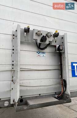 Бортовой полуприцеп Schmitz SPR 24 2009 в 