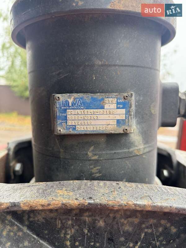 Самосвал полуприцеп Schmitz SPR 24L 2000 в Овруче