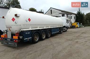 Цистерна полуприцеп Schrader Z-STA 24 2005 в 