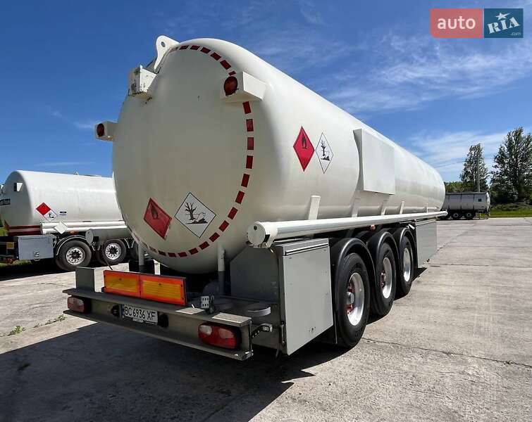 Цистерна Schrader Z-STA 24 2010 в Львові