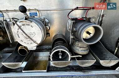 Цистерна полуприцеп Schrader Z-STA 24 2007 в 