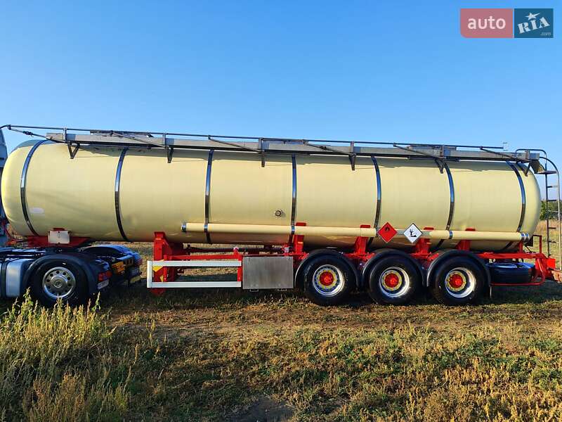 Цистерна напівпричіп Schrader Z-STA 24 1999 в Зміїві