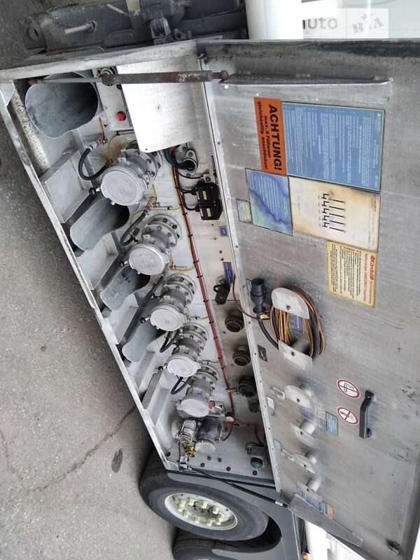 Цистерна полуприцеп Schroeder Wiesmoor 2002 в Запорожье фото 6 Цистерна полуприцеп Schroeder Wiesmoor 2002 в Запорожье