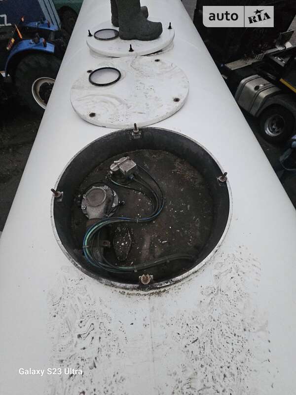 Цистерна полуприцеп Schroeder Wiesmoor 2002 в Запорожье фото 9 Цистерна полуприцеп Schroeder Wiesmoor 2002 в Запорожье