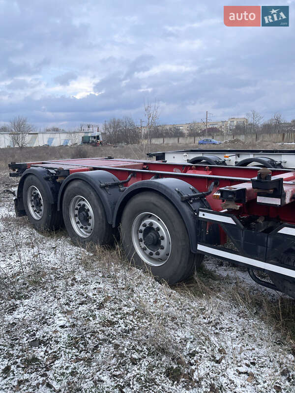 Контейнеровоз Schwarzmuller BPW 2005 в Одессе