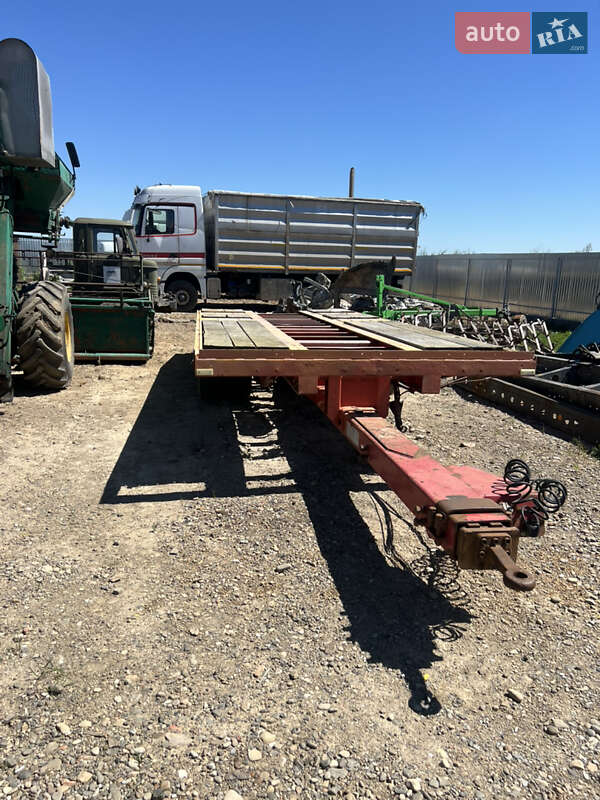 Лафет Schwarzmuller HKM 2003 в Магале