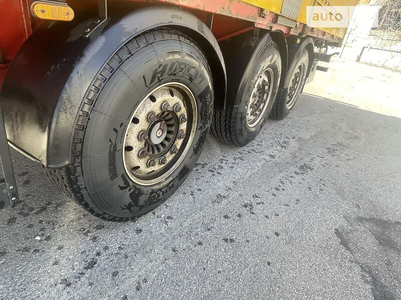 Бортовий напівпричіп Schwarzmuller J-Serie 2009 в Запоріжжі