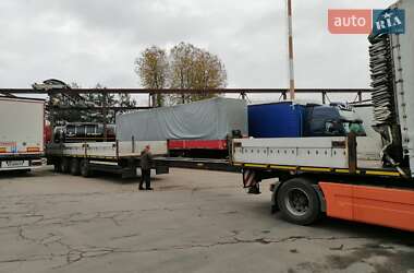 Низкорамная платформа Schwarzmuller Mega 2009 в Ровно