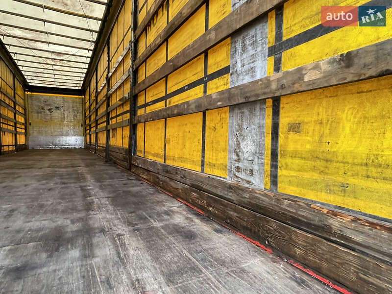 Тентованный борт (штора) - полуприцеп Schwarzmuller Mega 2008 в Ровно