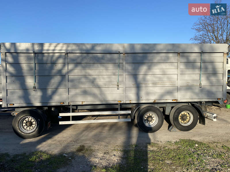 Контейнеровоз Schwarzmuller PA 1993 в Одессе