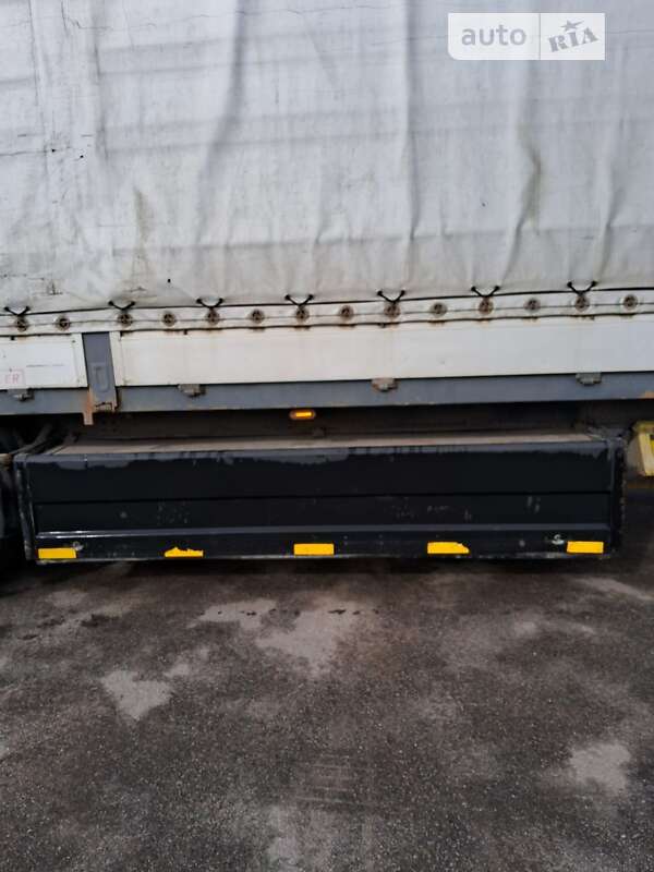 Тентований борт (штора) - напівпричіп Schwarzmuller SAF 2005 в Прилуках