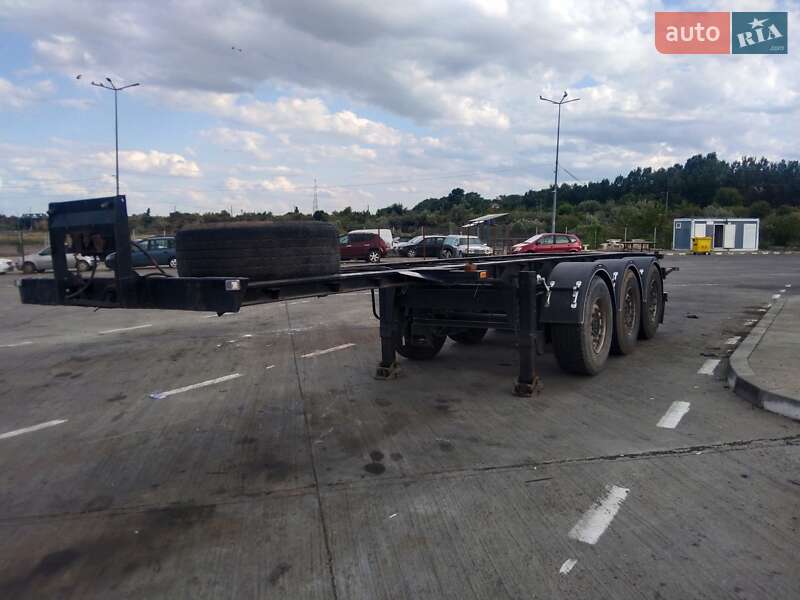 Контейнеровоз полуприцеп Schwarzmuller SAF 2002 в Измаиле