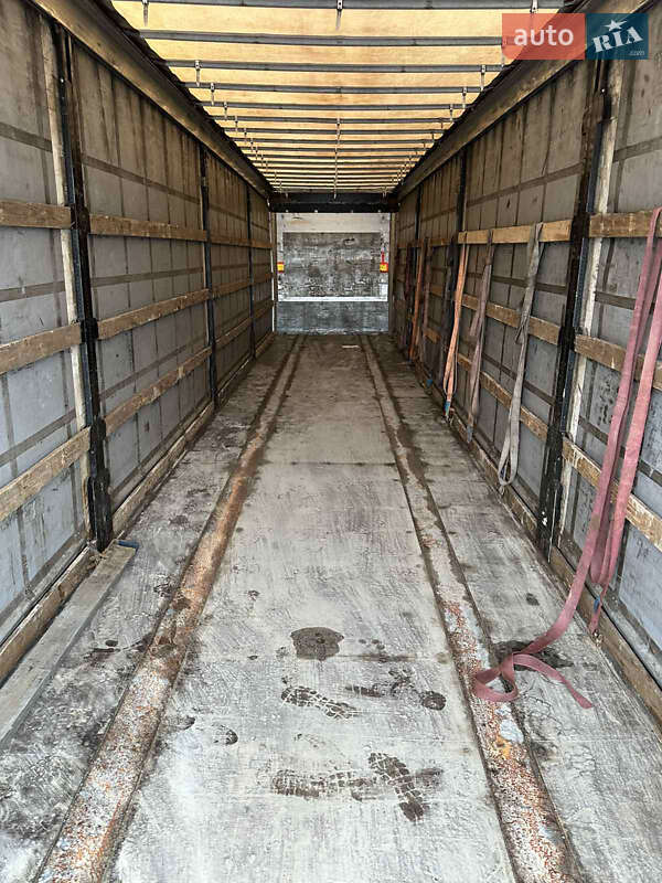 Платформа полуприцеп Schwarzmuller SAF 2016 в Мукачево