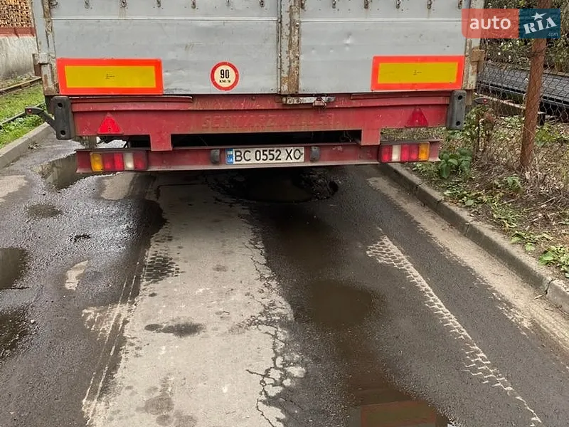 Schwarzmuller SAF 2002