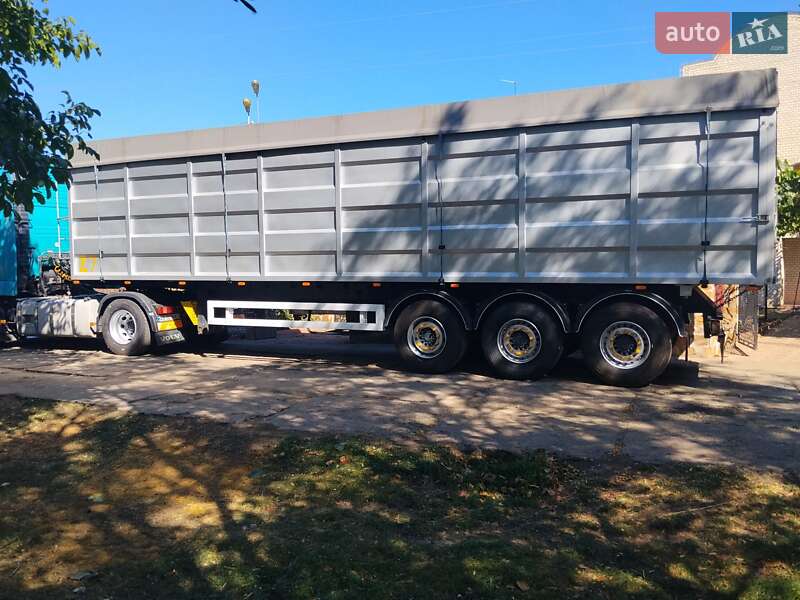 Самосвал полуприцеп Schwarzmuller SN24 2003 в Бершади