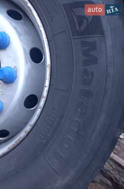 Бортовой полуприцеп Schwarzmuller SPA-3E 2006 в Николаеве