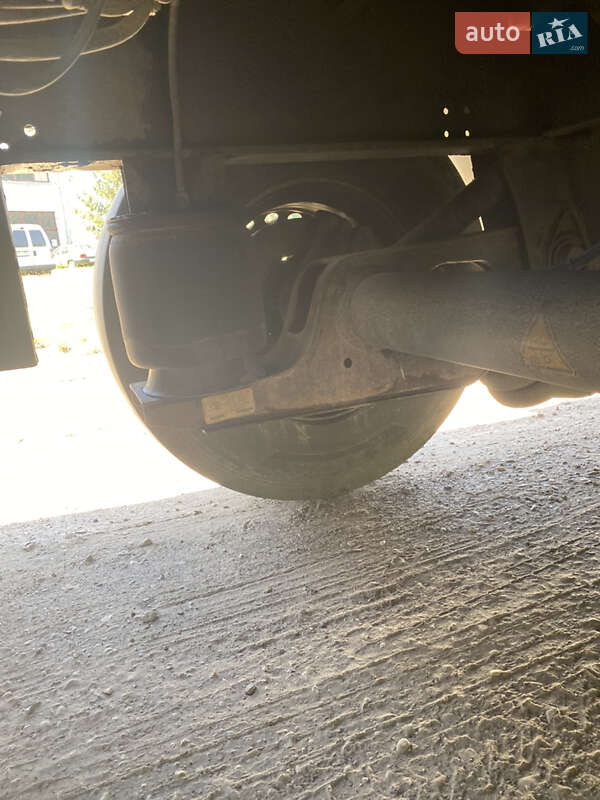 Тентований борт (штора) - напівпричіп Schwarzmuller SPA-3E 2007 в Бурштині