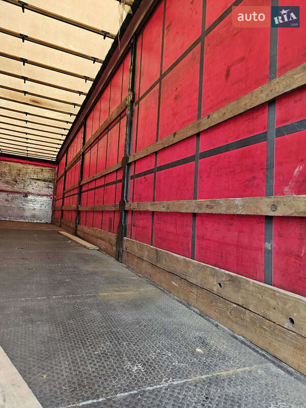 Тентованный борт (штора) - полуприцеп Schwarzmuller SPA-3E 2008 в Львове