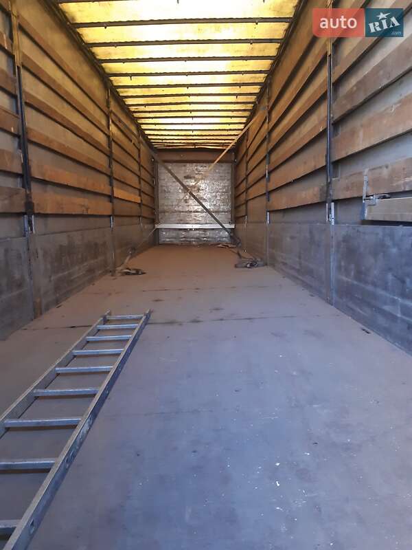 Тентованный борт (штора) - полуприцеп Schwarzmuller SPA-3E 2001 в Золотоноше