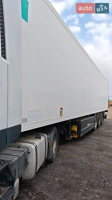 Рефрижератор Schwarzmuller SPA-3E 2006 в Иршаве