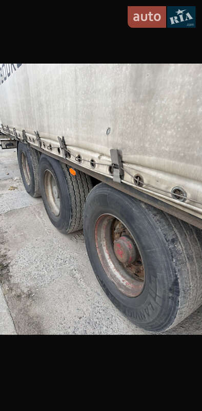 Тентованный борт (штора) - полуприцеп Schwarzmuller SPA-3E 2002 в Харькове