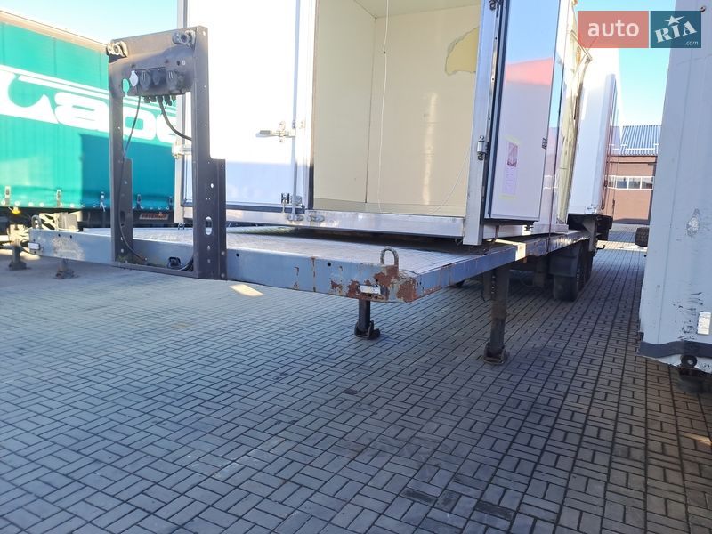 Платформа полуприцеп Schwarzmuller SPA-3E 2004 в Черкассах