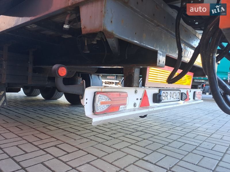 Платформа полуприцеп Schwarzmuller SPA-3E 2004 в Черкассах