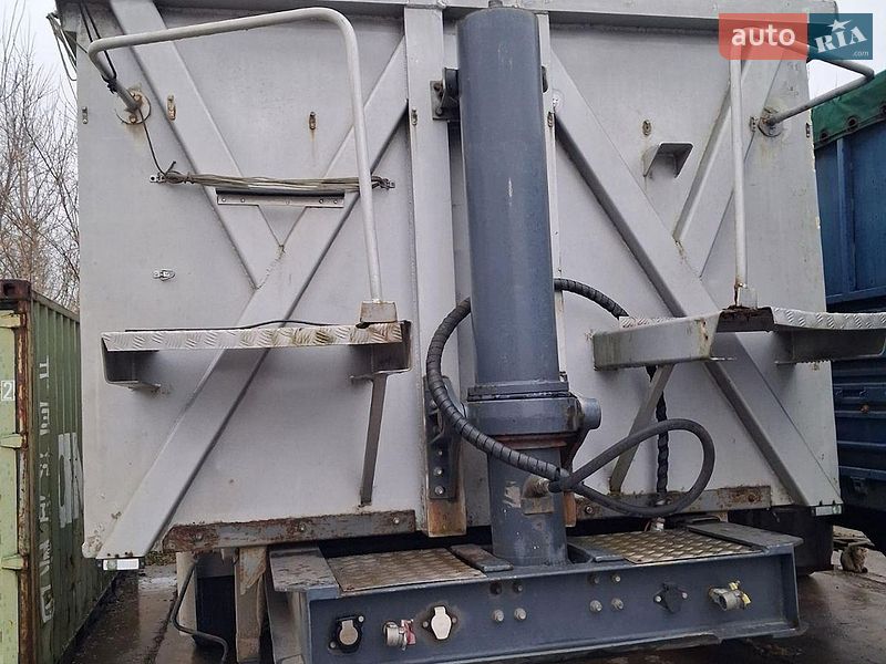 Schwarzmuller SPA-3E 2001