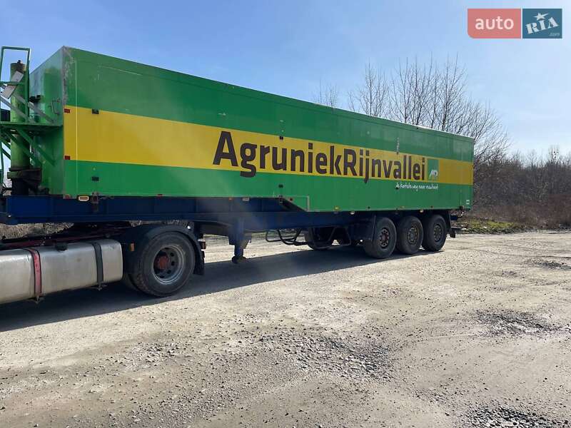 Самосвал полуприцеп Schwarzmuller SPA 2002 в Шепетовке