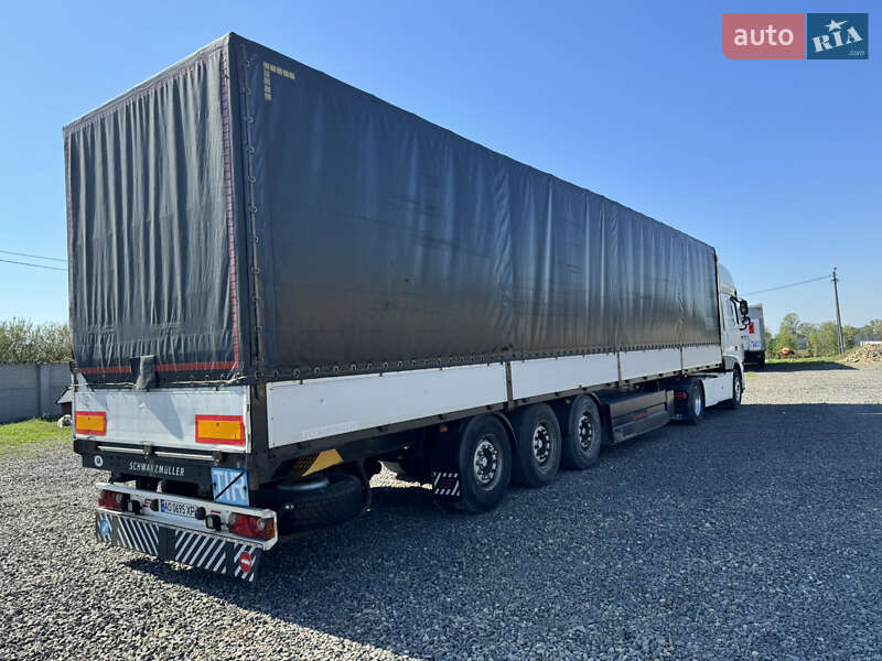 Бортовой полуприцеп Schwarzmuller SPA 2012 в Иршаве