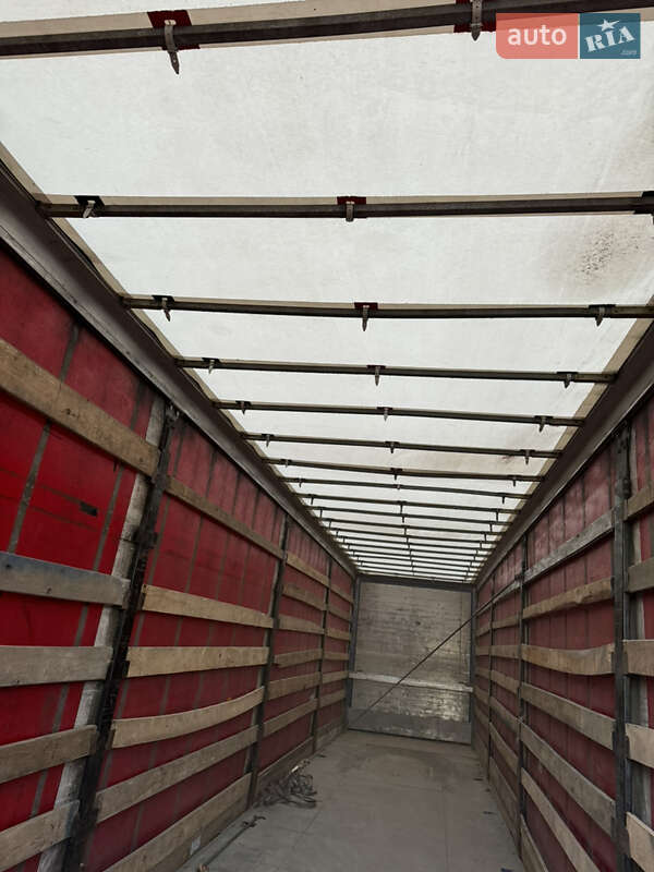 Тентований борт (штора) - напівпричіп Schwarzmuller SPA 2007 в Рава-Руській