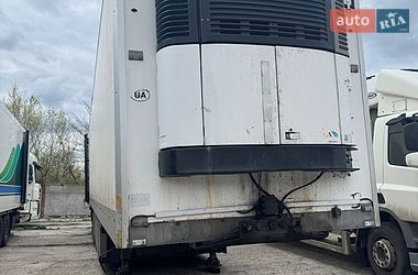 Рефрижератор напівпричіп Schwarzmuller SPA 2001 в Дніпрі