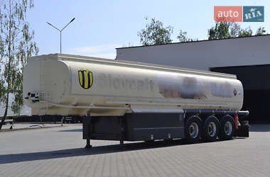 Цистерна полуприцеп Schwarzmuller TS 2006 в 