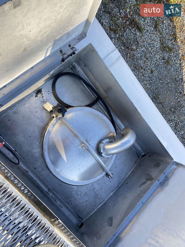 Цистерна полуприцеп Schwarzmuller TS 2008 в Ивано-Франковске фото 4 Цистерна полуприцеп Schwarzmuller TS 2008 в Ивано-Франковске