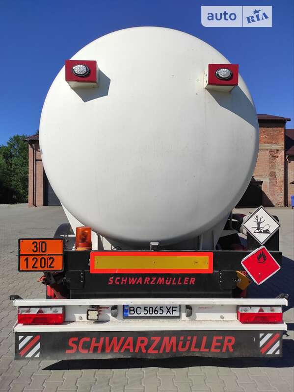 Цистерна напівпричіп Schwarzmuller TSL 2003 в Городку фото 2 Цистерна напівпричіп Schwarzmuller TSL 2003 в Городку