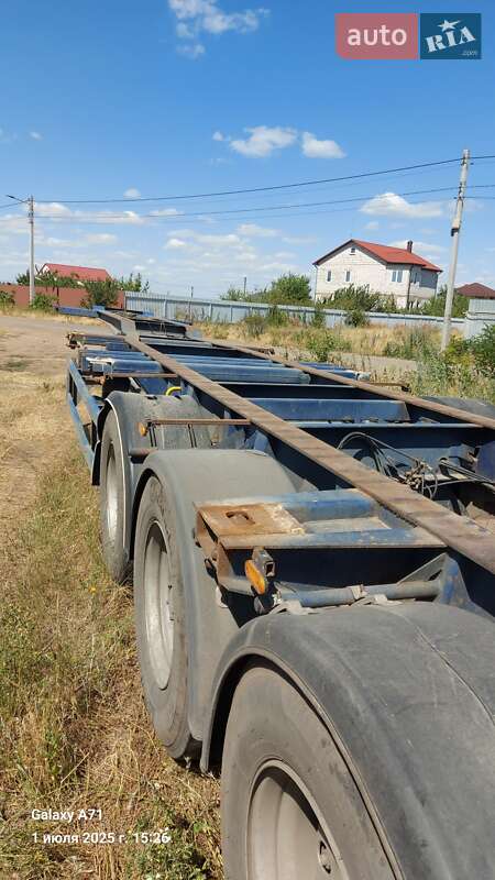 Контейнеровоз полуприцеп Schweriner CS 40 GV 1995 в Одессе