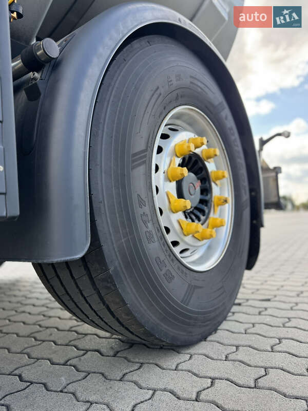 Цистерна Schwingenschlogel DST-30L/V2A 2004 в Мукачевому