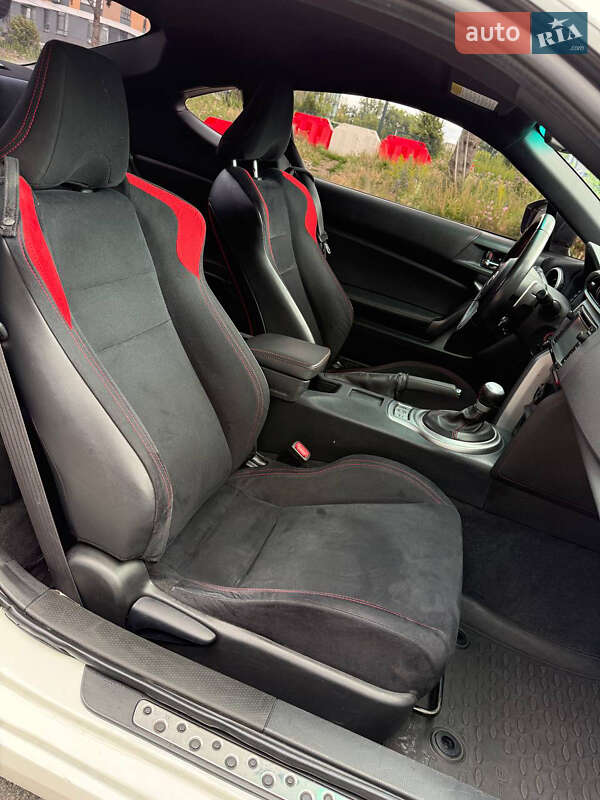 Купе Scion FR-S 2015 в Киеве